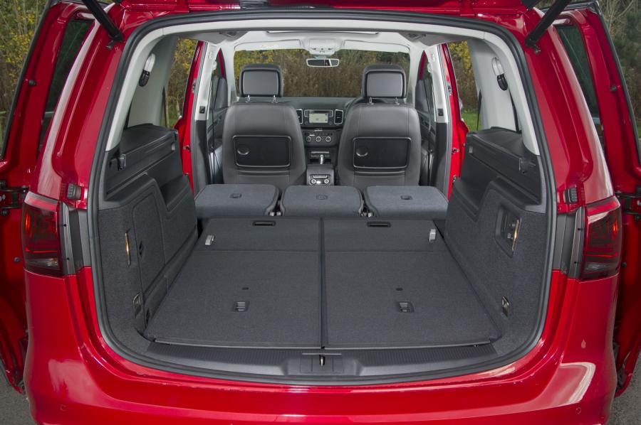  Seat Alhambra 2015 года  (UK) (фото 26 из 30)
